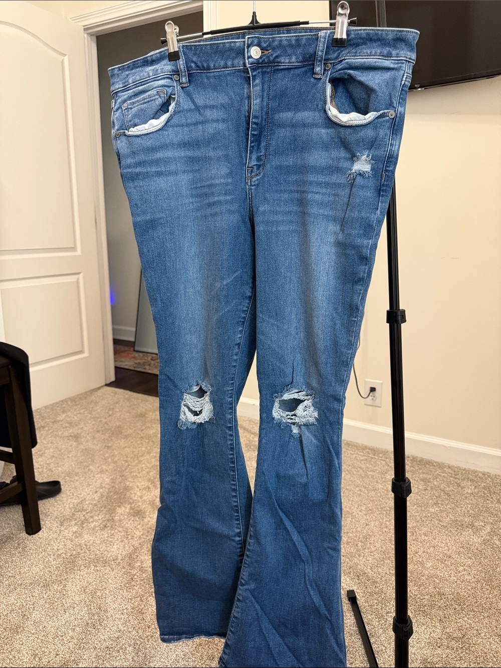 American Eagle Outfitters Distressed Hi-RISE SKIN NY KICK